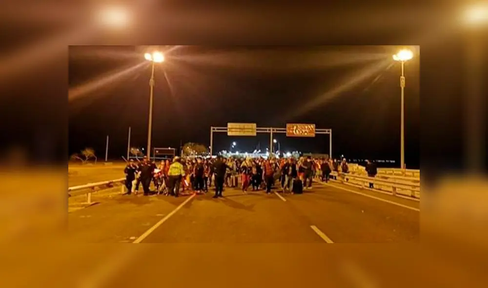 Cerca de la medianoche del último miércoles, un grupo de 200 compatriotas ingresaron a Tacna. Cerca de la medianoche del último miércoles, un grupo de 200 compatriotas ingresaron a Tacna.