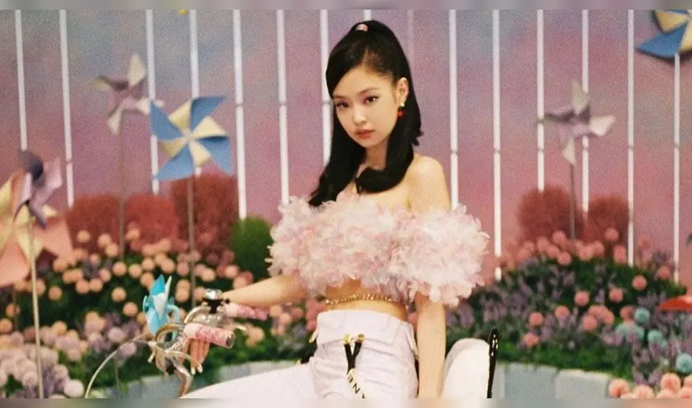 Desliza para ver más fotos de Jennie de BLACKPINK. Créditos: Instagram  @jennierubyjane