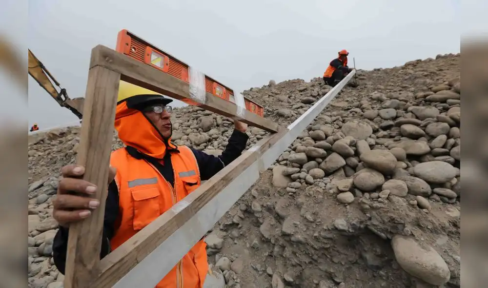 Municipalidad de Lima realiza trabajos en río Chillón ante llegada de temporada de lluvias