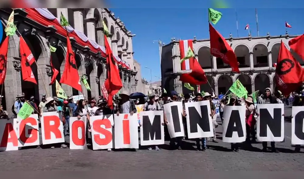 Arequipa: Jóvenes protestan al ritmo de canción de Queen contra Tía María Arequipa: Jóvenes protestan al ritmo de canción de Queen contra Tía María