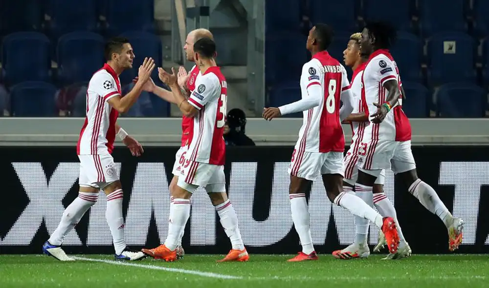 Ajax visita al Atalanta por la segunda fecha del grupo D en la Champions League. Foto: EFE Ajax visita al Atalanta por la segunda fecha del grupo D en la Champions League. Foto: EFE