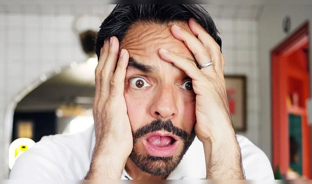 El comediante mexicano mostró su alegría por presentar la gala de premios.