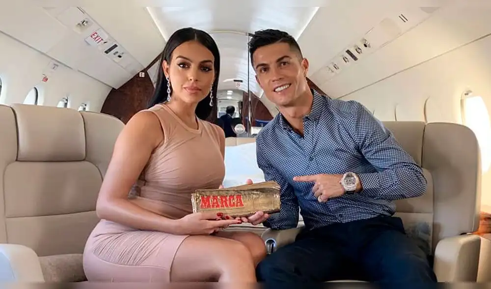 La pareja compartió una instantánea de su plan de domingo familiar