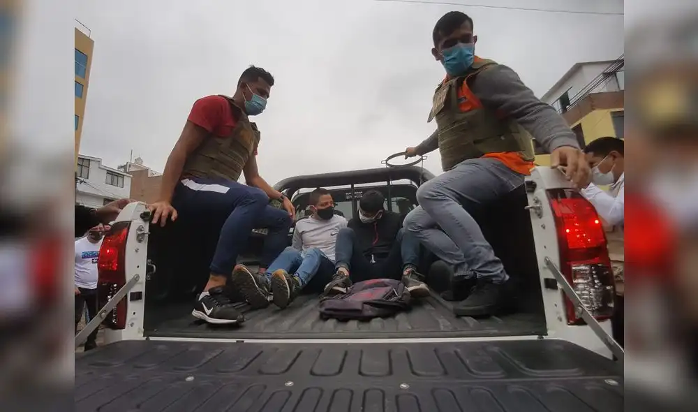 Policías frustraron robo a botica de Fiori. Créditos: Grace Mora / URPI-GLR.