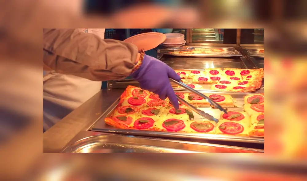 600 kilos de plátano, una tonelada de proteínas animales (carne y pollo), 200 litros de sopa, 600 litros de jugos de fruta natural se está consumiendo a diario en Lima 2019. 600 kilos de plátano, una tonelada de proteínas animales (carne y pollo), 200 litros de sopa, 600 litros de jugos de fruta natural se está consumiendo a diario en Lima 2019.