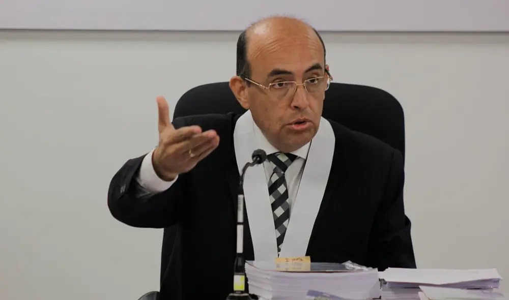 Giulliana Loza es acusada de haber motivado a falsos aportantes para que entreguen información ficticia al Ministerio Público y de esta manera "justificar" los aportes presuntamente ilícitos. Foto: Antonio Melgarejo. Giulliana Loza es acusada de haber motivado a falsos aportantes para que entreguen información ficticia al Ministerio Público y de esta manera "justificar" los aportes presuntamente ilícitos. Foto: Antonio Melgarejo.