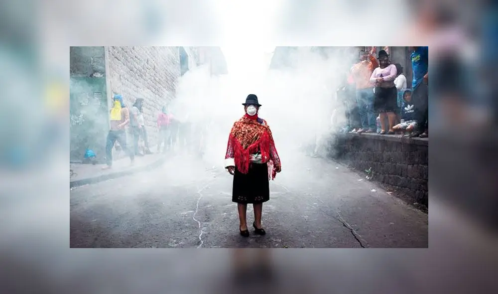 Crisis en Ecuador: historia de la foto viral que simbolizó protestas indígenas Crisis en Ecuador: historia de la foto viral que simbolizó protestas indígenas