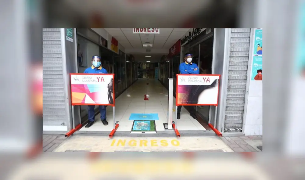 Locales y galerías serán multadas y clausuradas si no cumplen con protocolos y si sus trabajadores no tienen prueba negativa de COVID-19. (Foto: Jorge Cerdán / LaRepública)