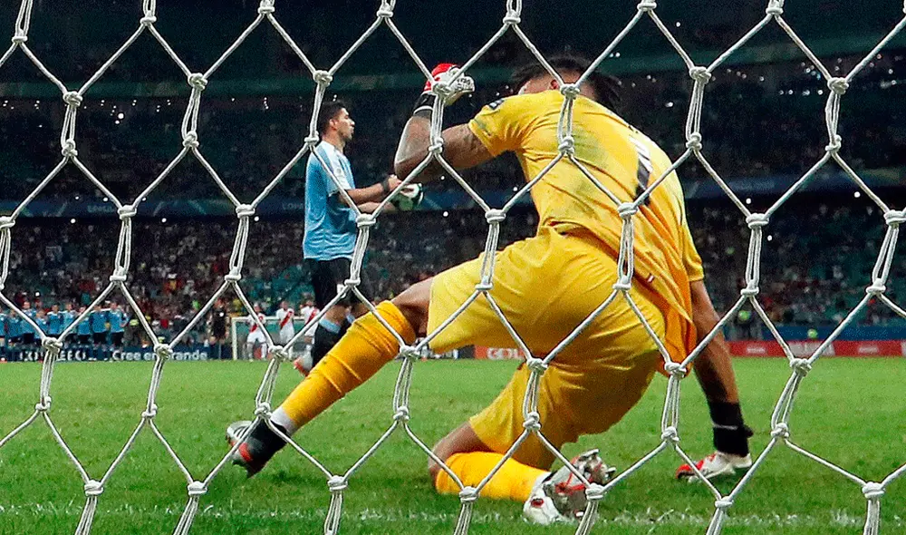 Luis Suarez lloró tras fallar el primer penal del Perú vs. Uruguay por cuartos de final de la Copa América 2019. | Foto: EFE Luis Suarez lloró tras fallar el primer penal del Perú vs. Uruguay por cuartos de final de la Copa América 2019. | Foto: EFE