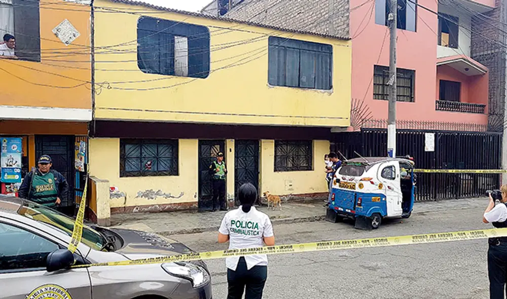 Pericias. La Policía recogió evidencias en el lugar del crimen de Yerselin Choje. Pericias. La Policía recogió evidencias en el lugar del crimen de Yerselin Choje.