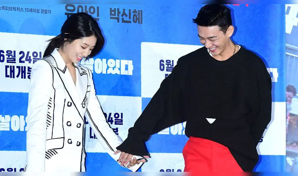 Desliza para ver más fotos de
Park Shin Hye y Yoo Ah In en la conferencia de prensa de la película coreana #Alive. Créditos: Osen Desliza para ver más fotos de
Park Shin Hye y Yoo Ah In en la conferencia de prensa de la película coreana #Alive. Créditos: Osen