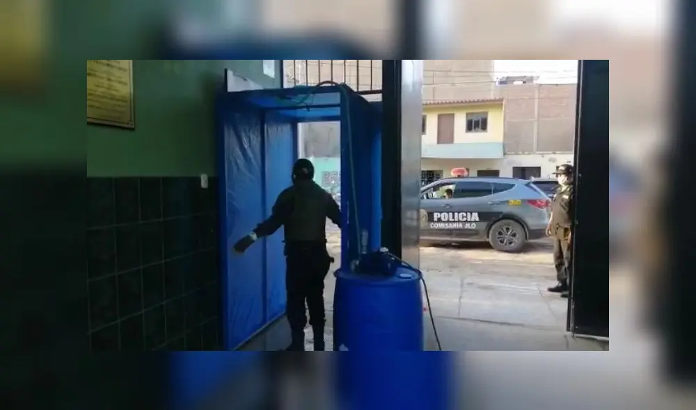 Cabina de desinfección en comisaría Cabina de desinfección en comisaría