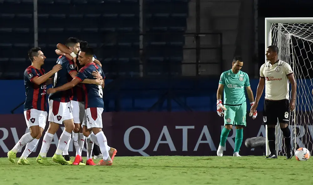 Universitario perdió 1-0 con Cerro Porteño y quedó fuera de la Copa Libertadores 2020. Foto: EFE Universitario perdió 1-0 con Cerro Porteño y quedó fuera de la Copa Libertadores 2020. Foto: EFE