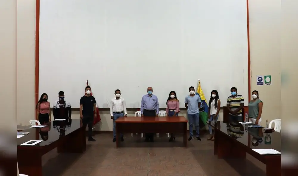 Jóvenes obtienen becas para estudiar inglés. (Foto: Municipalidad de Tambogrande)