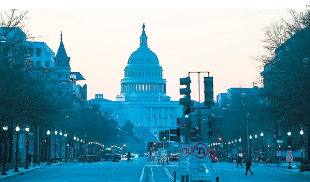 Emergencia. Estados Unidos es el nuevo epicentro de la pandemia global. Hospitales neoyorquinos se declaran abrumados y Washington inició la cuarentena. (Foto: EFE) Emergencia. Estados Unidos es el nuevo epicentro de la pandemia global. Hospitales neoyorquinos se declaran abrumados y Washington inició la cuarentena. (Foto: EFE)