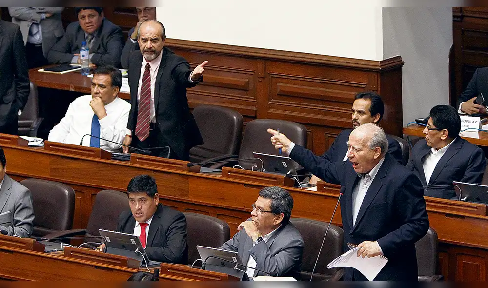 Caos, acusaciones e insultos en el Congreso por informe Lava Jato