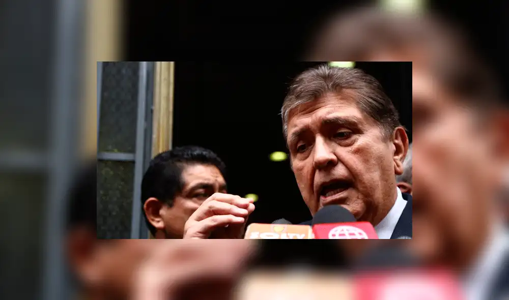 Alan García a fiscalía: "Ex funcionario de Petroperú debe ser investigado" Alan García a fiscalía: "Ex funcionario de Petroperú debe ser investigado"