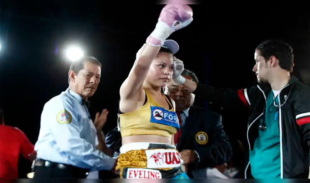 Linda Lecca perdió el título supermosca de la AMB frente a mexicana [VIDEO]