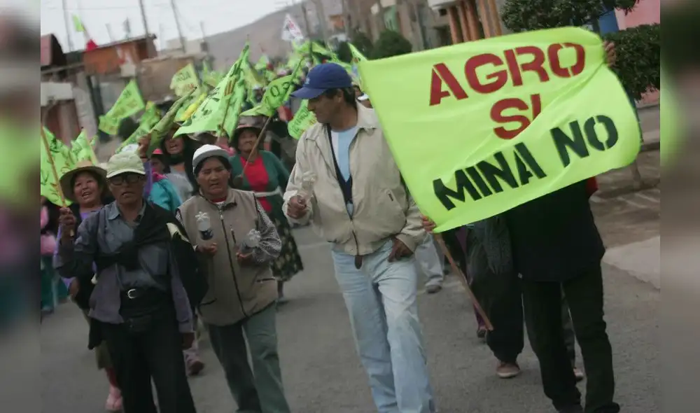 Pobladores del valle de Tambo en alerta por el proyecto Tía María Pobladores del valle de Tambo en alerta por el proyecto Tía María