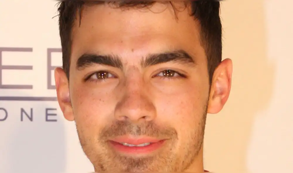 Fans de ambos grupos desean una colaboración musical Fans de ambos grupos desean una colaboración musical