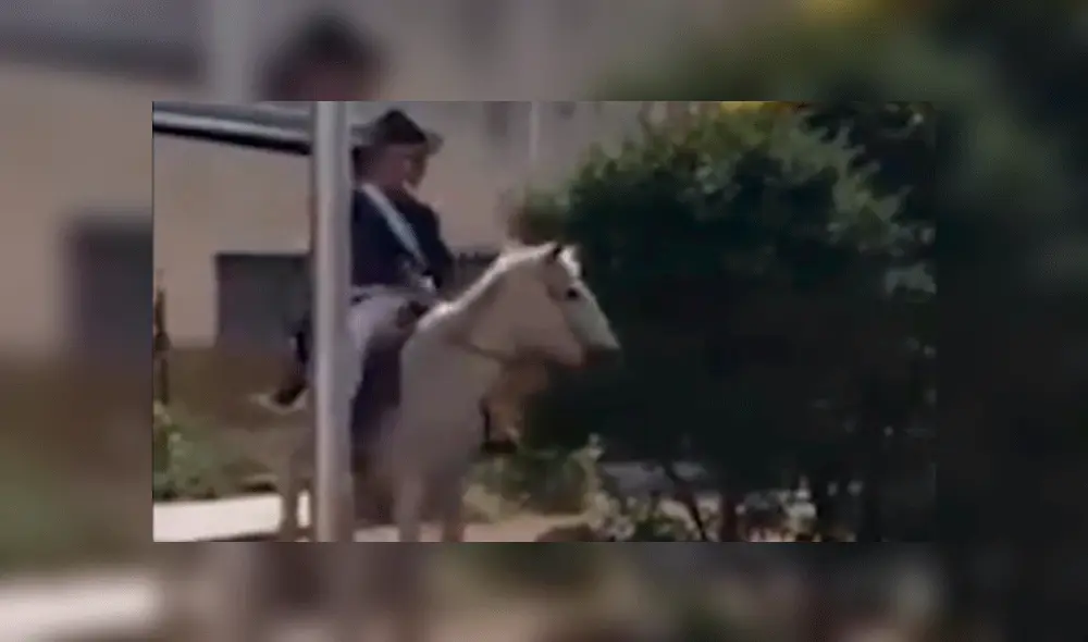 Facebook: profesor se disfraza de San Martín para que sus alumnos aprendan historia [VIDEO]