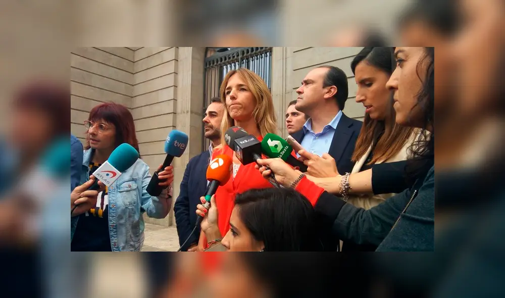 Cataluña: Parlamentaria española es insultada por huelguistas y esta les contesta