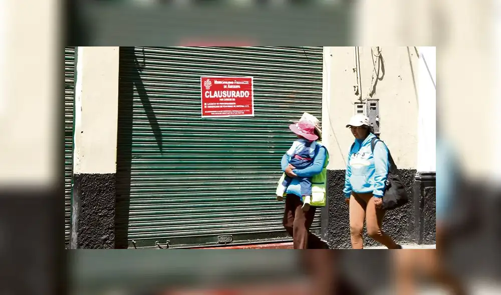 CLAUSURA DE LOCALES EN ALTO DE LA LUNA 