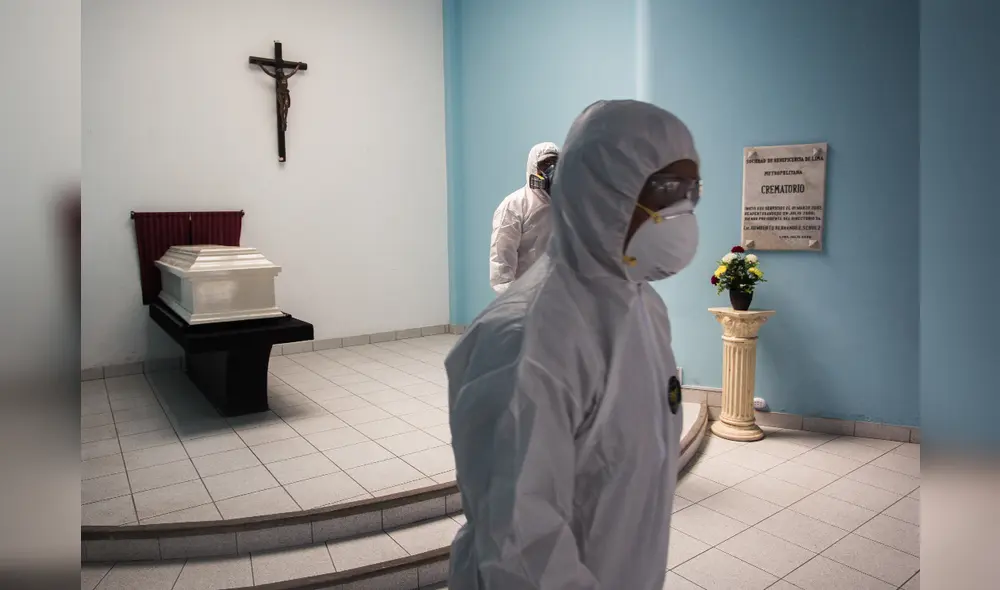 En la nueva normalidad, los rituales simbólicos ayudan a cerrar el círculo de la muerte. / Creditos: Archivo La República