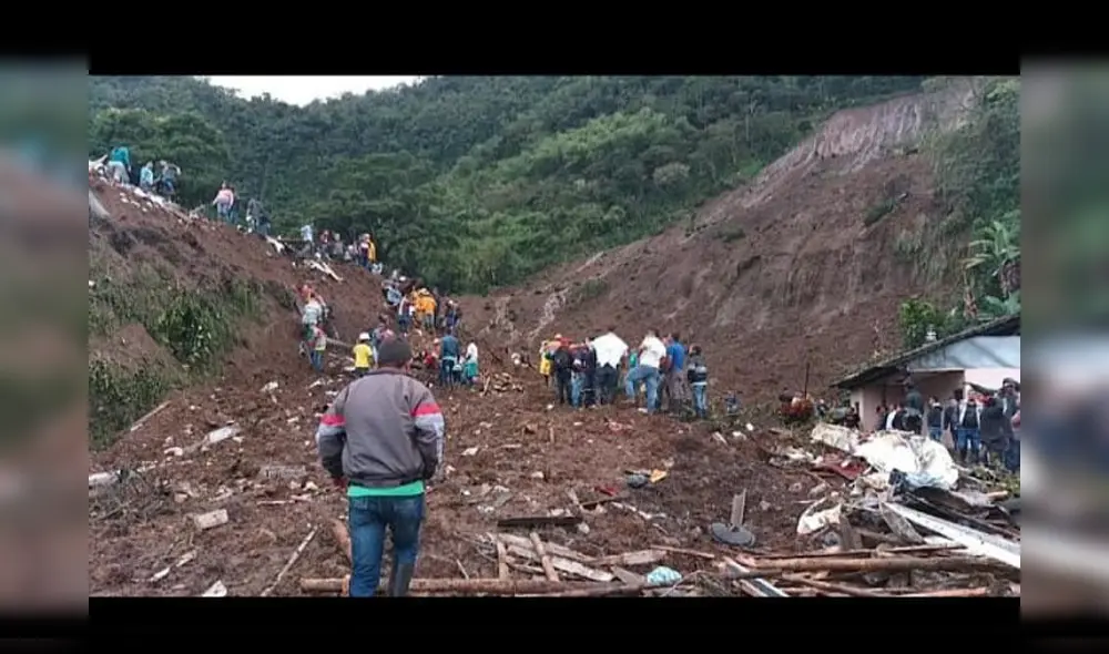 Al lugar llegaron 300 personas con palanas, picos, motosierras, sogas, entre otras herramientas. Al lugar llegaron 300 personas con palanas, picos, motosierras, sogas, entre otras herramientas.