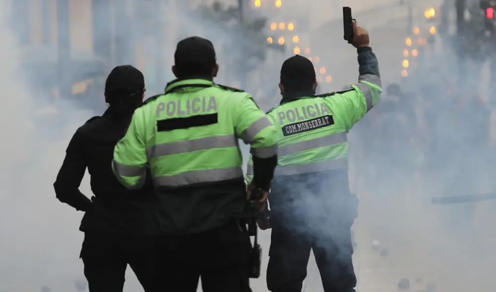 Enfrentamientos en Jirón de la Unión. Foto: Jorge Cerdán/La República