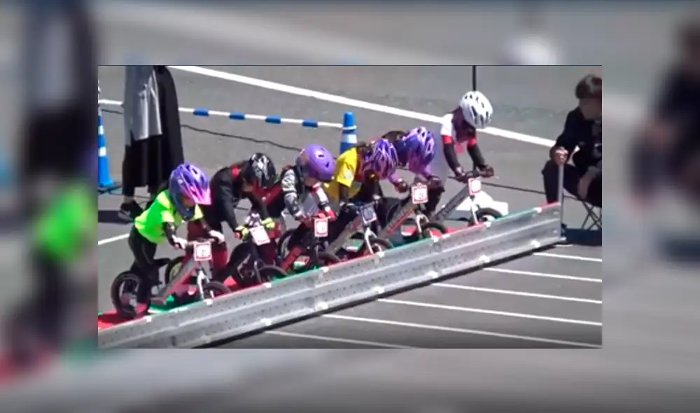 Facebook: Niñas compiten en carrera de ciclismo, pero peculiar detalle desata miles de burlas [VIDEO]