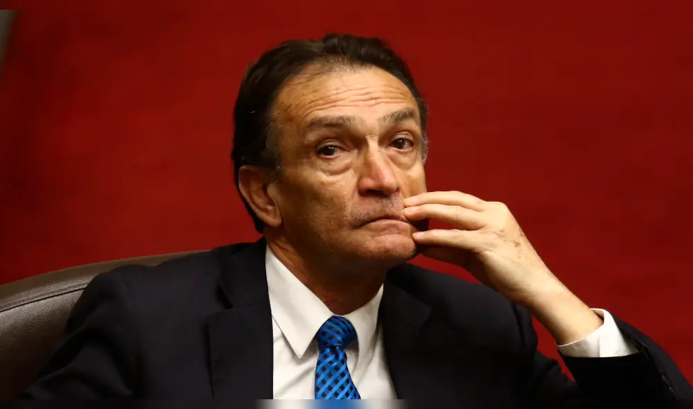 El día que Becerril dijo que volverían “cien congresistas naranjas” si disolvían el Parlamento