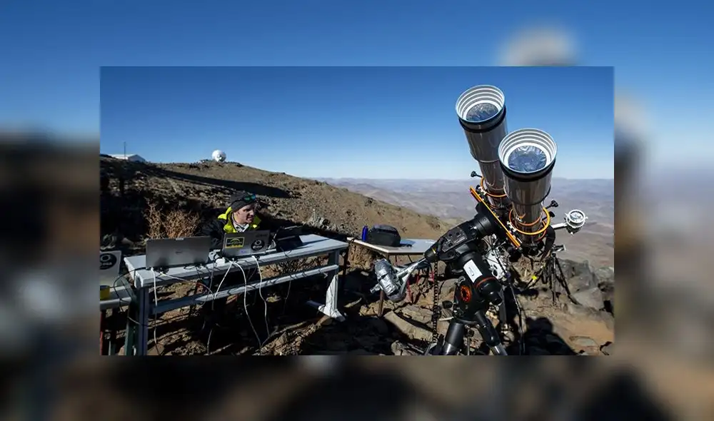 Chile vive con gran expectativa la llegada del eclipse solar total que se posará a partir de las 15:23 horas. Foto: AFP