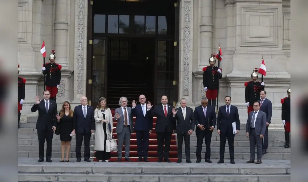 Delegación de la OEA llega a Palacio. Fotos : Carlos Félix - La República