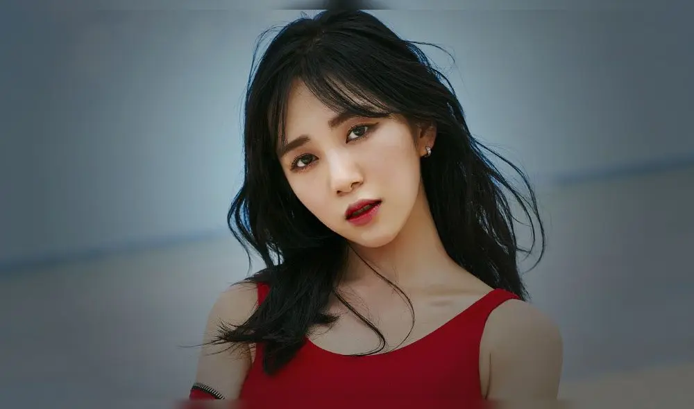 Kwon Mina regresó a Instagram con una triste actualización sobre su estado emocional. Foto: FNC