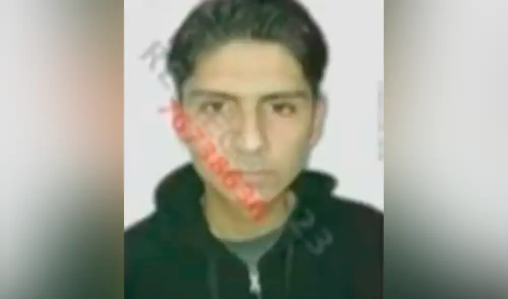 Agresor fue detenido por agentes de la Policía Nacional del Perú (PNP). Foto: captura de América Noticias Agresor fue detenido por agentes de la Policía Nacional del Perú (PNP). Foto: captura de América Noticias