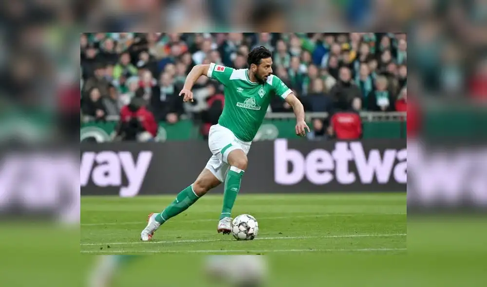 A sus 41 años, Claudio Pizarro sigue activo en el fútbol alemán. A sus 41 años, Claudio Pizarro sigue activo en el fútbol alemán.