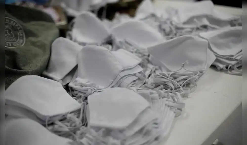 El material sanitario será repartido de manera gratuita hasta el 27 de abril. (Foto: El periódico)