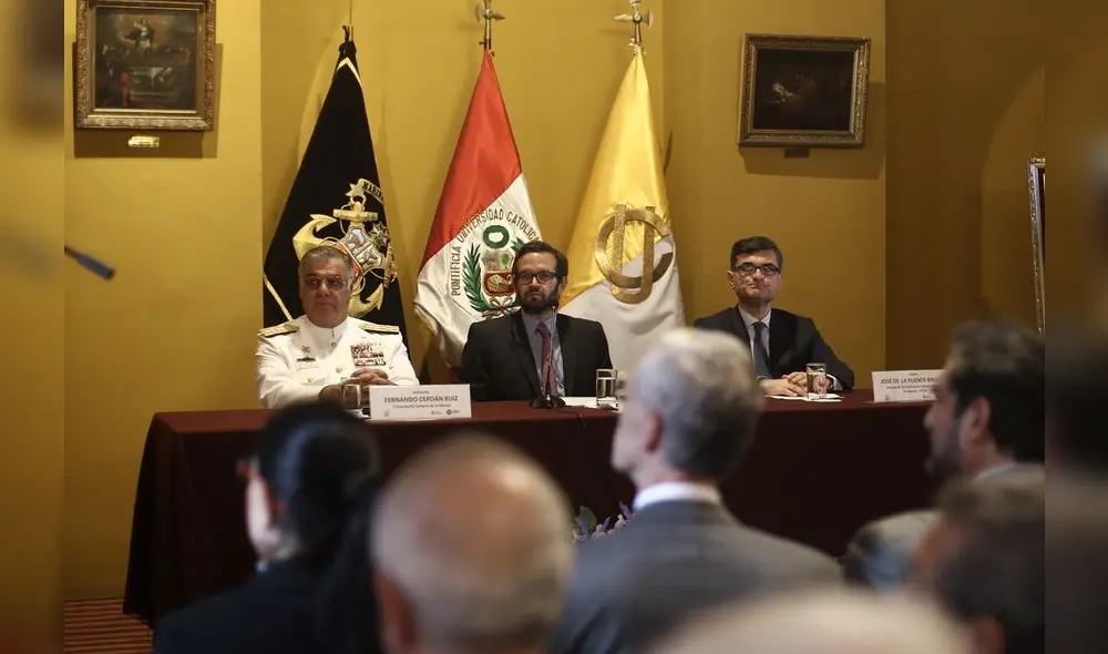 Marina de Guerra inaugura muestra en honor a Miguel Grau [FOTOS]