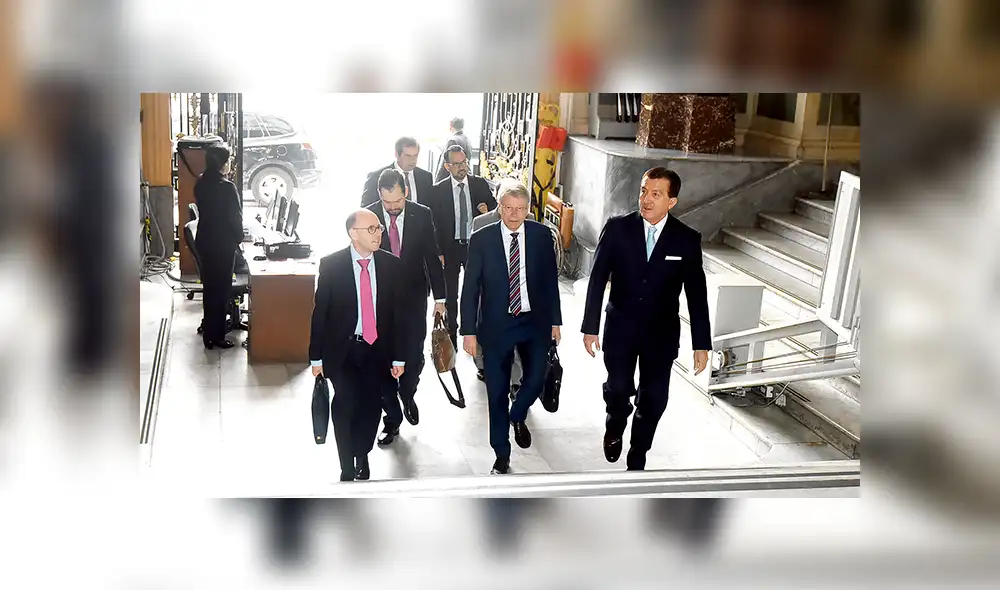 Fuerza Popular atacó adelanto de elecciones ante expertos de la Comisión de Venecia