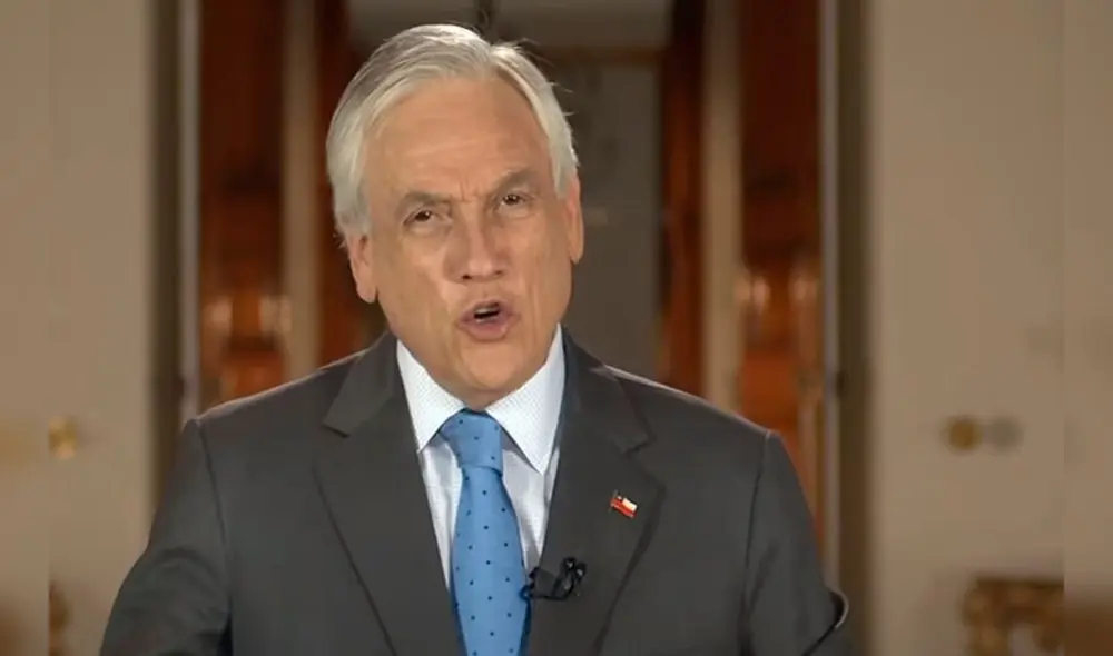 A Venezuelan indigenous refugee mother and son rest at the Pintolandia shelter in the city of Boa Vista, Roraima, Brazil, on February 24, 2018. - According with local authorities, around one thousand refugees are crossing the Brazilian border each day from Venezuela. With the constant influx of Venezuelan immigrants, most are living in shelters and the streets of Boa Vista and Pacaraima cities, looking for work, medical care and food. Most are legalizing their status to stay and live in Brazil. (Photo by Mauro PIMENTEL / AFP) A Venezuelan indigenous refugee mother and son rest at the Pintolandia shelter in the city of Boa Vista, Roraima, Brazil, on February 24, 2018. - According with local authorities, around one thousand refugees are crossing the Brazilian border each day from Venezuela. With the constant influx of Venezuelan immigrants, most are living in shelters and the streets of Boa Vista and Pacaraima cities, looking for work, medical care and food. Most are legalizing their status to stay and live in Brazil. (Photo by Mauro PIMENTEL / AFP)