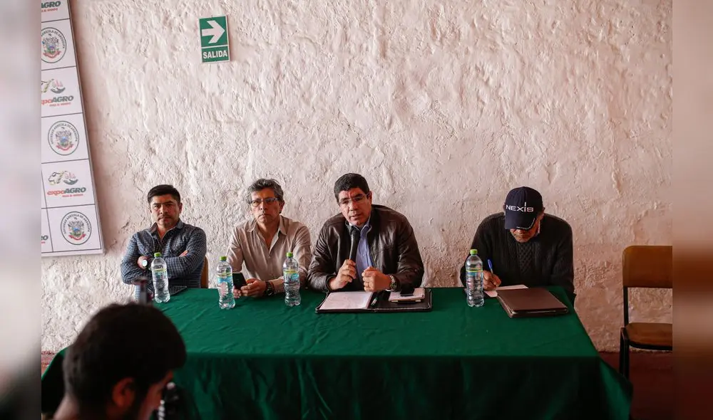 reclamo. Agricultores exigen plantas para generar abono. reclamo. Agricultores exigen plantas para generar abono.