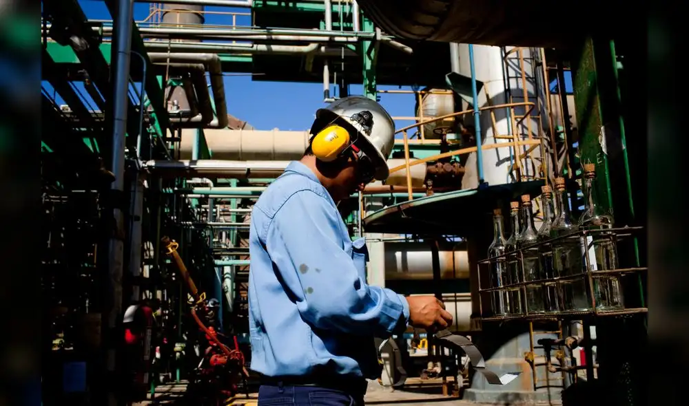 MEF autorizó a Petroperú a pedir préstamo de hasta US$ 1.300 mllns para Talara 