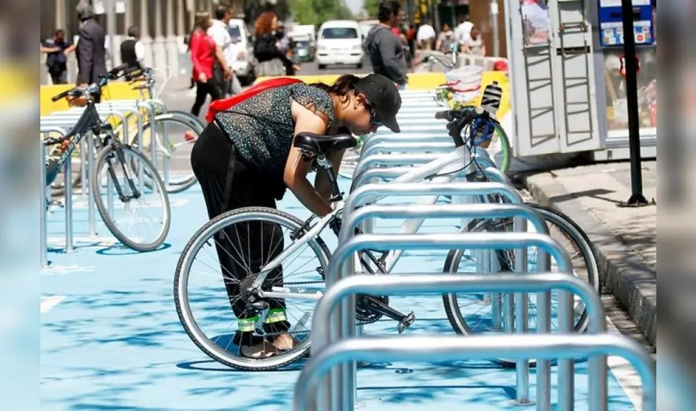 Proyectos de edificación ahora deben contar con estacionamiento para autos y bicicletas