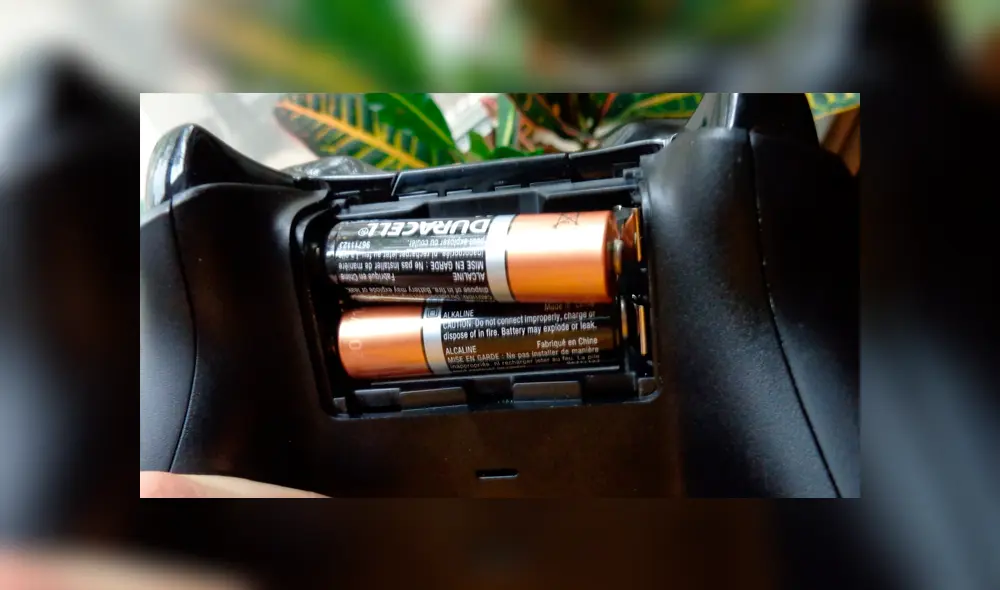 También retira las baterías si es que hay.