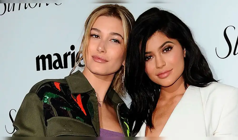 Paparazzi golpea a Hailey Baldwin cuando quería retratar a Kylie Jenner Paparazzi golpea a Hailey Baldwin cuando quería retratar a Kylie Jenner