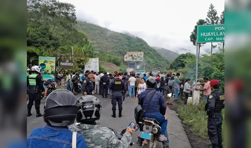 bajo intensidad. Por fiestas de fin de año, en la mayoría de regiones del sur habrá una pausa en las protestas sociales. Amenazan volver en enero próximo. bajo intensidad. Por fiestas de fin de año, en la mayoría de regiones del sur habrá una pausa en las protestas sociales. Amenazan volver en enero próximo.