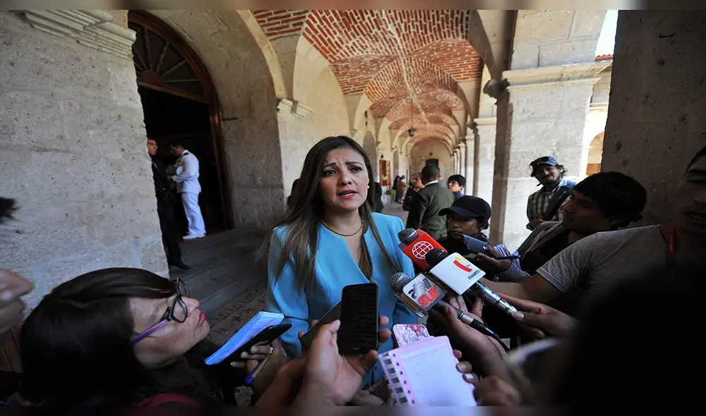 Arequipa: Hermana de exgobernadora Yamila Osorio fallece en accidente de tránsito en Camaná 