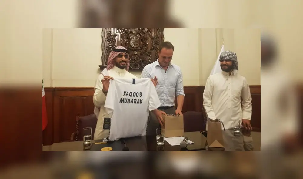 Yaqoob Mubarak prometió que nunca dejaría de ayudar a los peruanos, pues considera que son personas de buen corazón. Yaqoob Mubarak prometió que nunca dejaría de ayudar a los peruanos, pues considera que son personas de buen corazón.