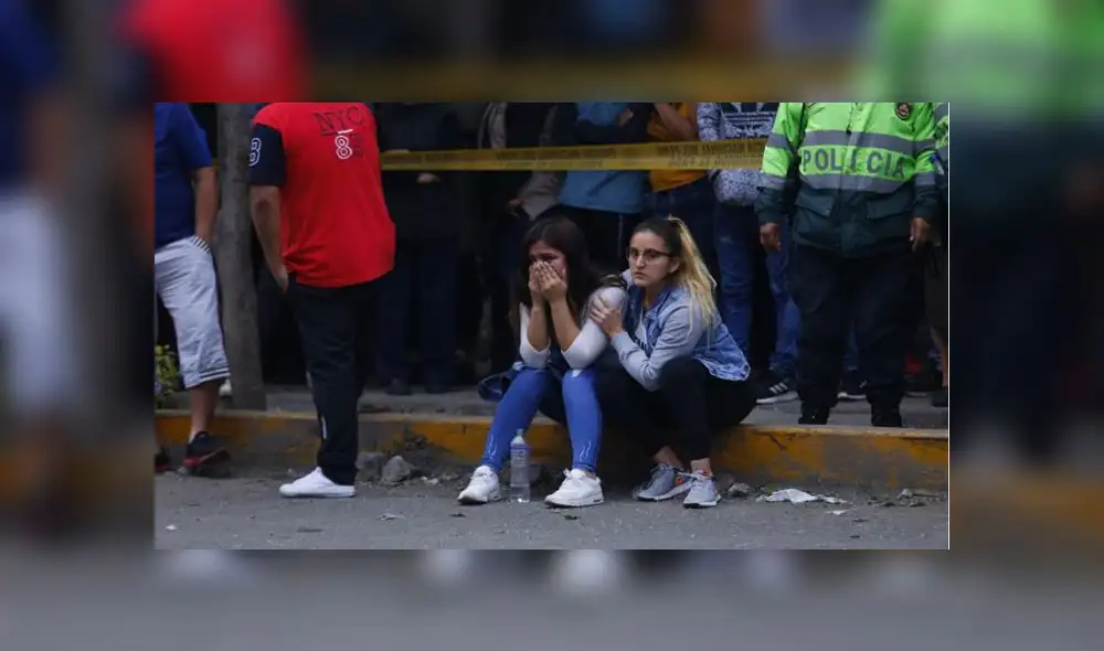Bomberos atendieron emergencia, mientras que ambulancias SAMU y patrulleros de la Policía y Serenazgo trasladaron a los heridos a hospitales. (Foto: Flavio Matos / La República)